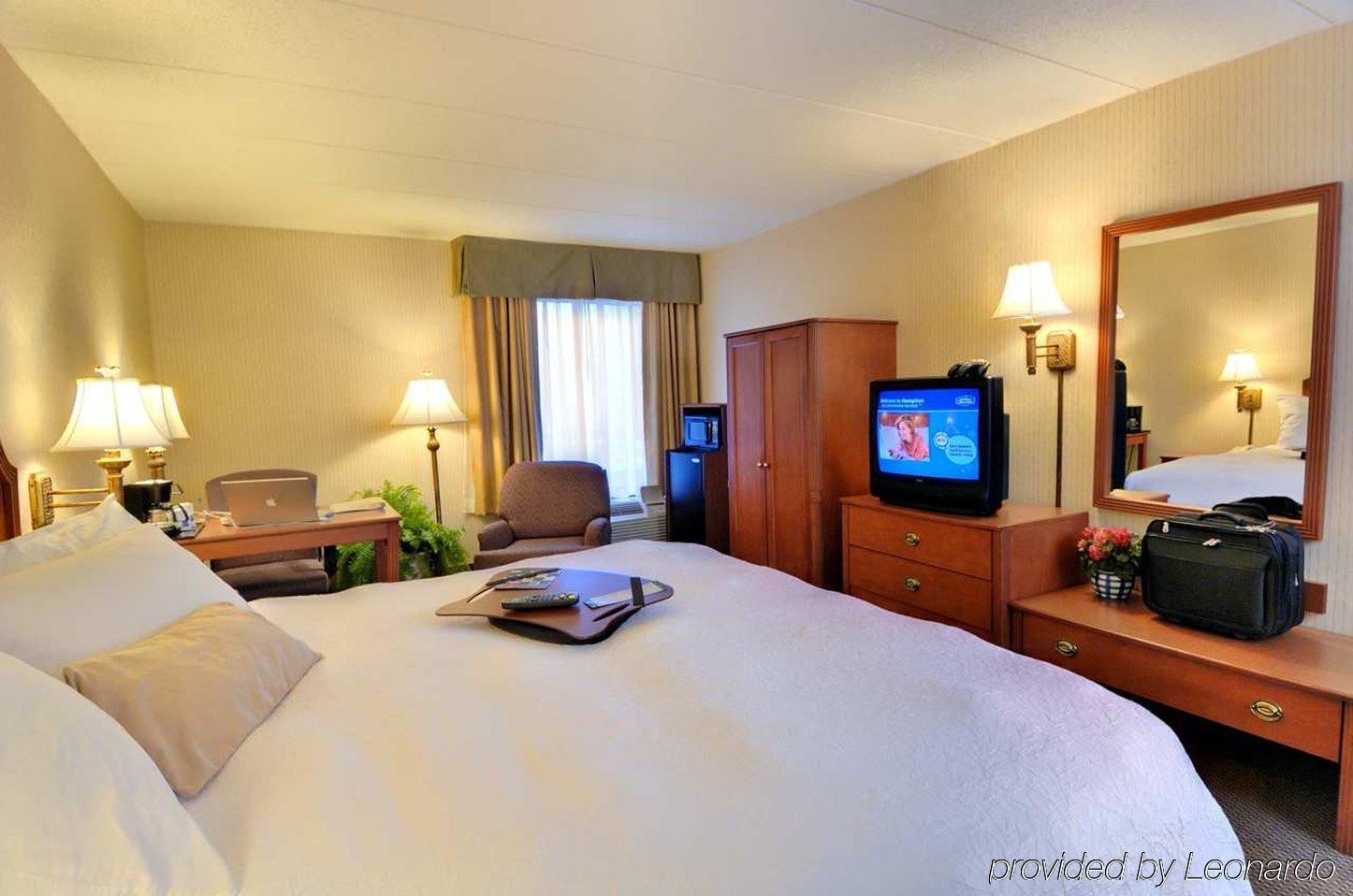 Hotel Hampton & 3*