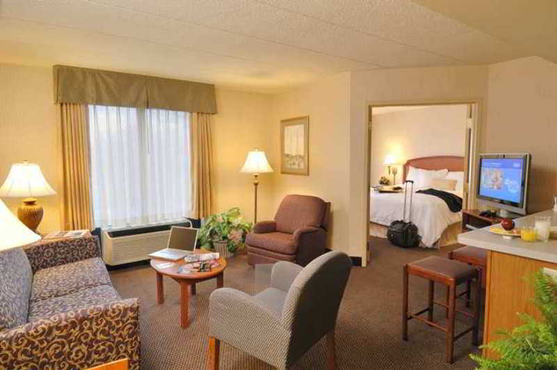 Hampton & 3* Annapolis